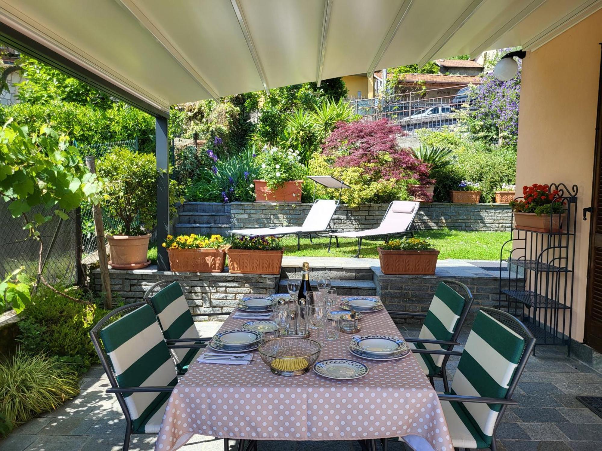 Casa Intignano - Appartamento Con Terrazzo Vista Lago 特雷梅佐 外观 照片